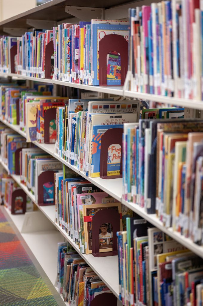 Ten Tips for Building a Home Library Glenview Public Library